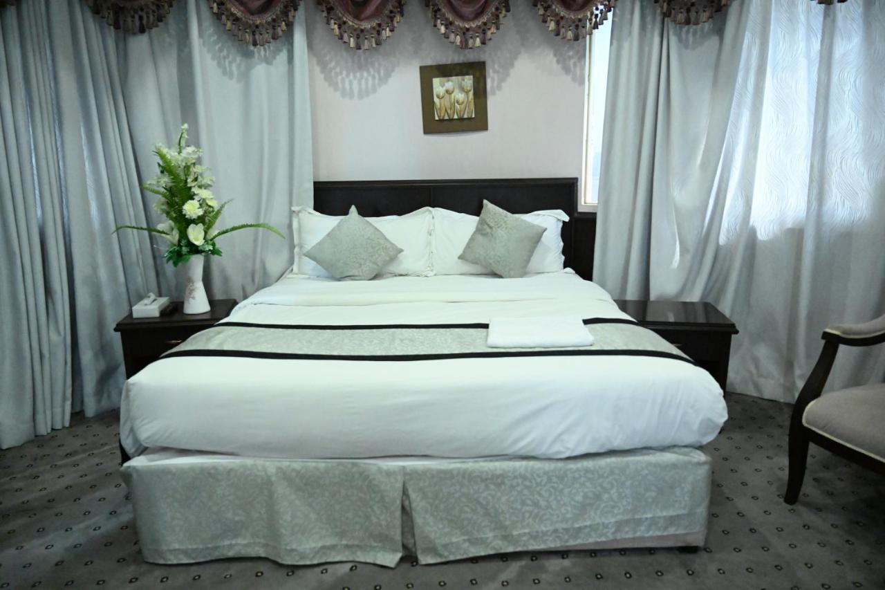 Al Dawhatin Furnished Units होटल के अलावा