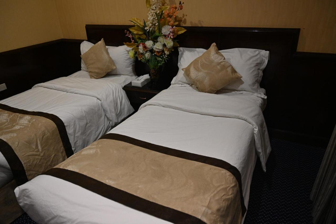 होटल के अलावा Al Dawhatin Furnished Units 3*